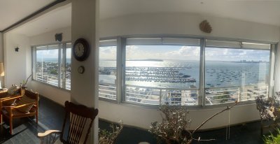 Apartamento en plena Peninsula de Punta del este, con excepcional vista
