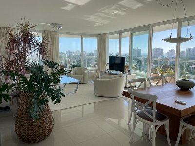 Apartamento de 4 dormitorios