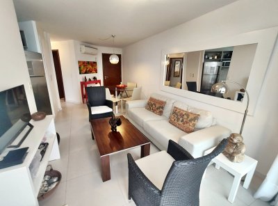 Punta del Este, apartamento a pasos del Puerto