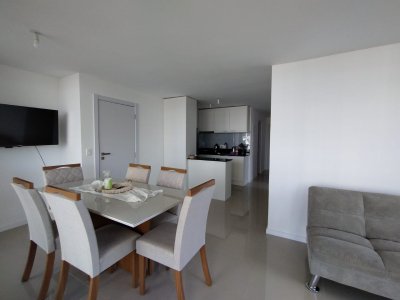 Apartamento de 3 dormitorios en venta Punta del Este