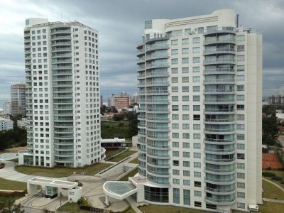 Apartamento en venta a 500 metros del mar