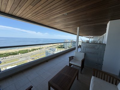 Punta del Este, 3 dormitorios con vista directa al mar