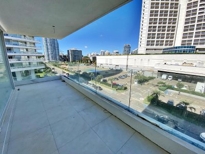 Apartamento en venta Playa Mansa 2 dormitorios