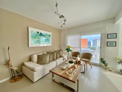 Apartamento de 3 dormitorios en alquiler, Punta del Este