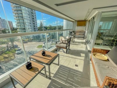 Apartamento en venta, 3 dormitorios en Punta del Este