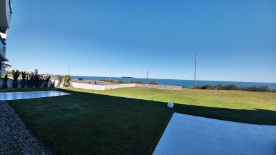 Apartamento en venta Playa Mansa 2 dormitorios