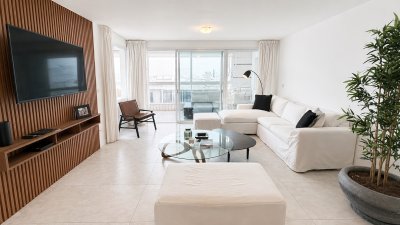 Apartamento 3 dormitorios en alquiler Playa Brava Punta del Este