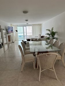 Cómodo apartamento en 1ra linea de la Brava