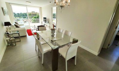 Departamento en Torre con amenities full en Punta!