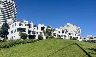 Apartamento - casa en venta en Punta del Este con 3 dormitorios