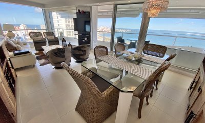 Apartamento en venta de 3 dormitorios y 3 baños en Punta del Este