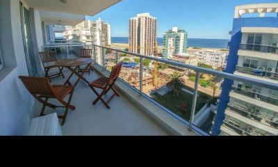 Apartamento en venta Playa Brava 2 dormitorios con vista al mar!
