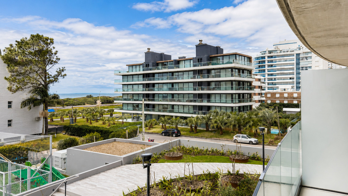 Apartamento de 2 dormitorios en venta en Manglar Brava, Playa Brava Punta del Este