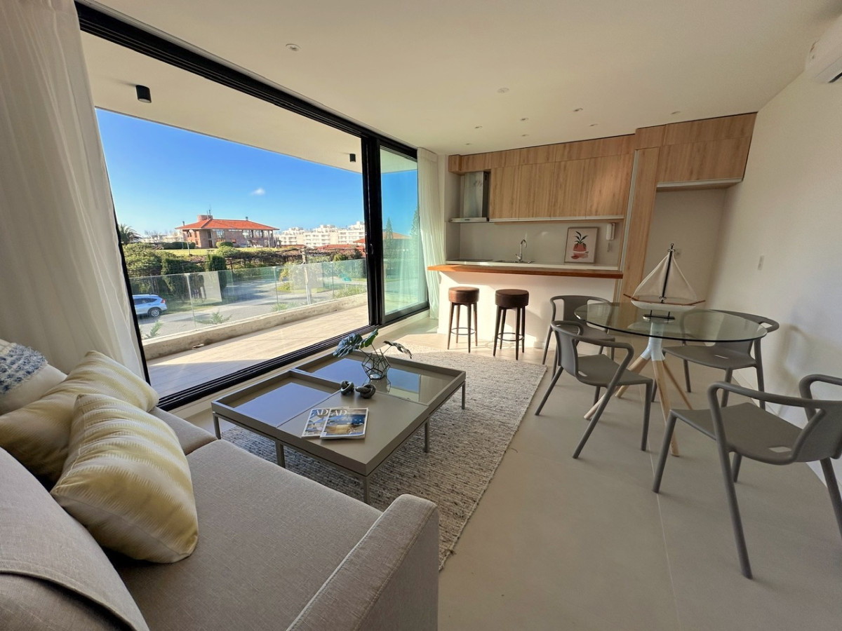 Apartamento de 1 dormitorio en venta en Playa Brava, Punta del Este