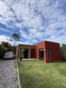 Casa en venta, 3 dormitorios en Parque Burnett