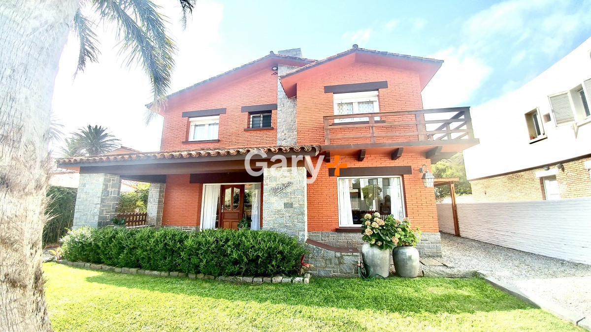 Espectacular Casa en Zona del Faro