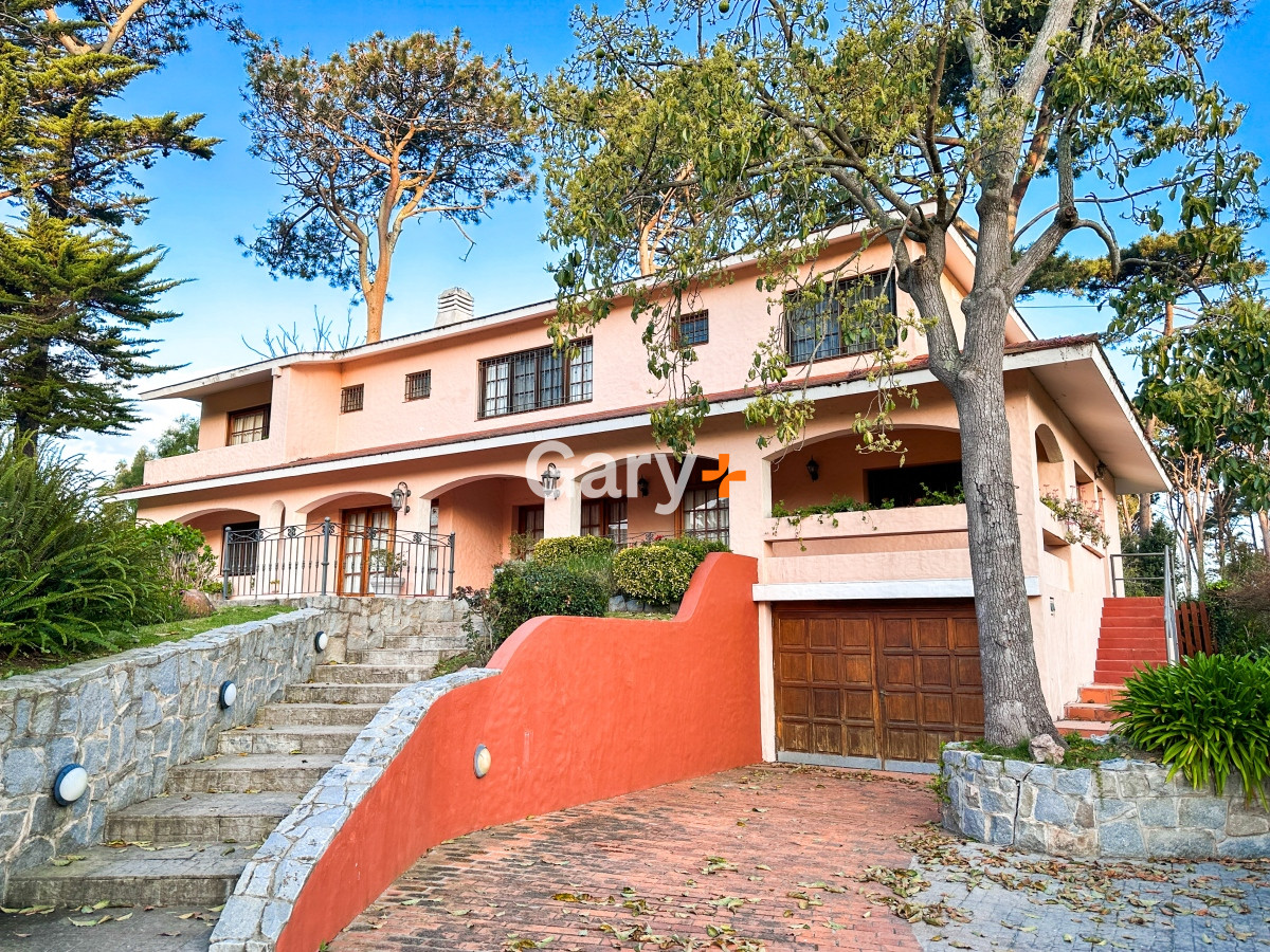 Casa en venta San Rafael 4 dormitorios