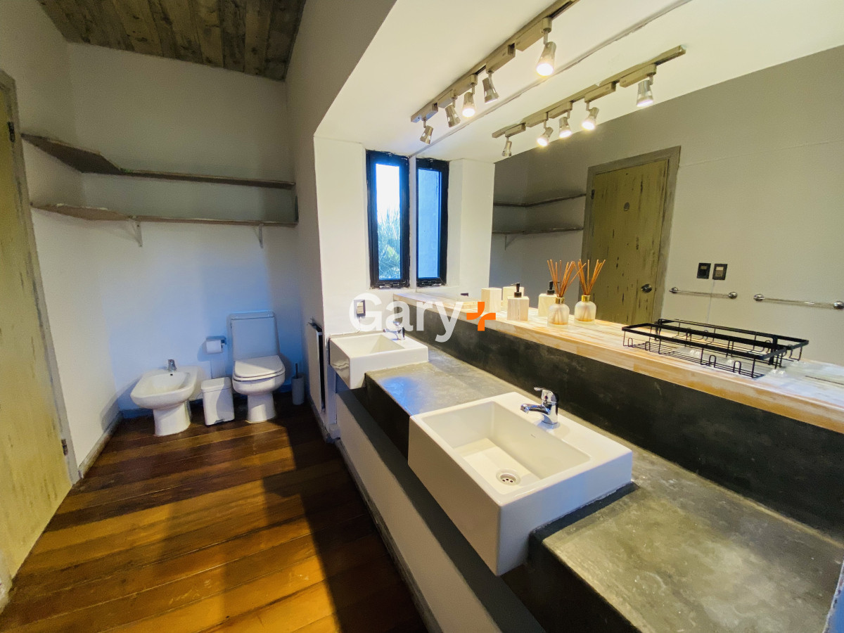 Casa ID.28440 - Espectacular casa de 5 dormitorios en Punta Ballena.