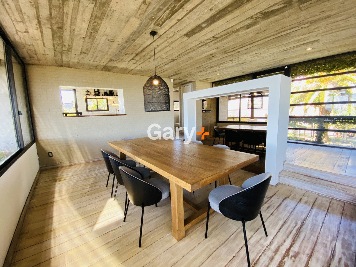 Casa ID.28440 - Espectacular casa de 5 dormitorios en Punta Ballena.