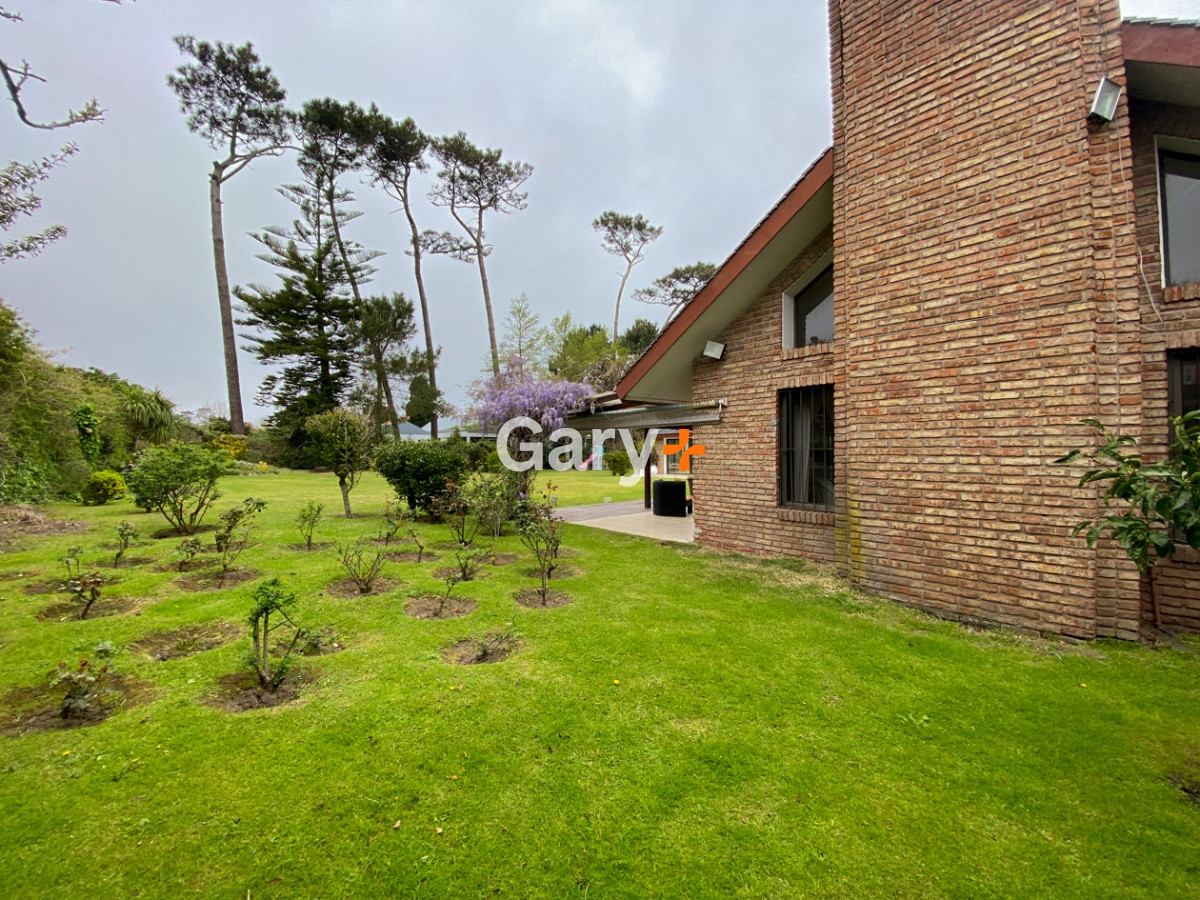 Casa ID.4446 - Casa en venta Playa Mansa punta del este