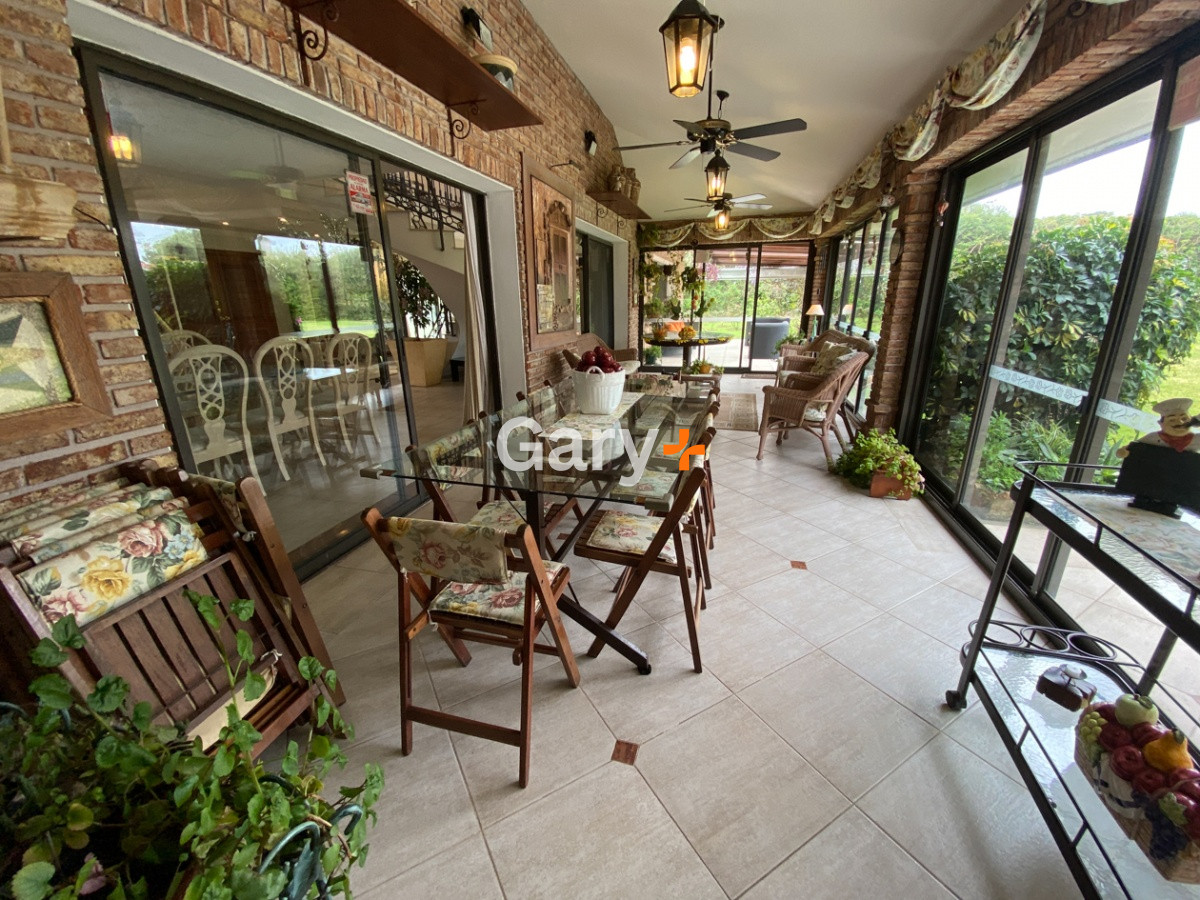 Casa ID.4446 - Casa en venta Playa Mansa punta del este