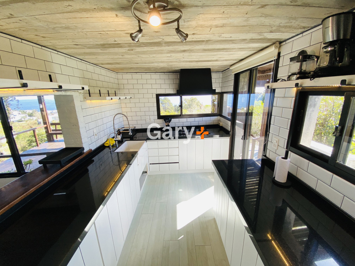 Casa ID.28440 - Espectacular casa de 5 dormitorios en Punta Ballena.