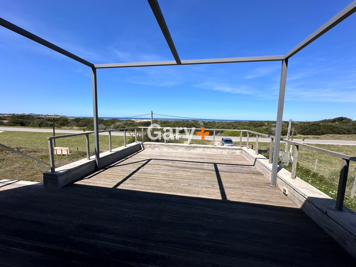 Casa ID.4191 - Casa en venta de 3 dormitorios frente al mar en La Juanita, Jose Ignacio 