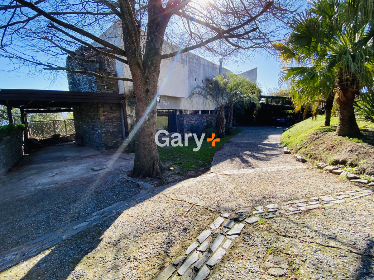 Casa ID.28440 - Espectacular casa de 5 dormitorios en Punta Ballena.