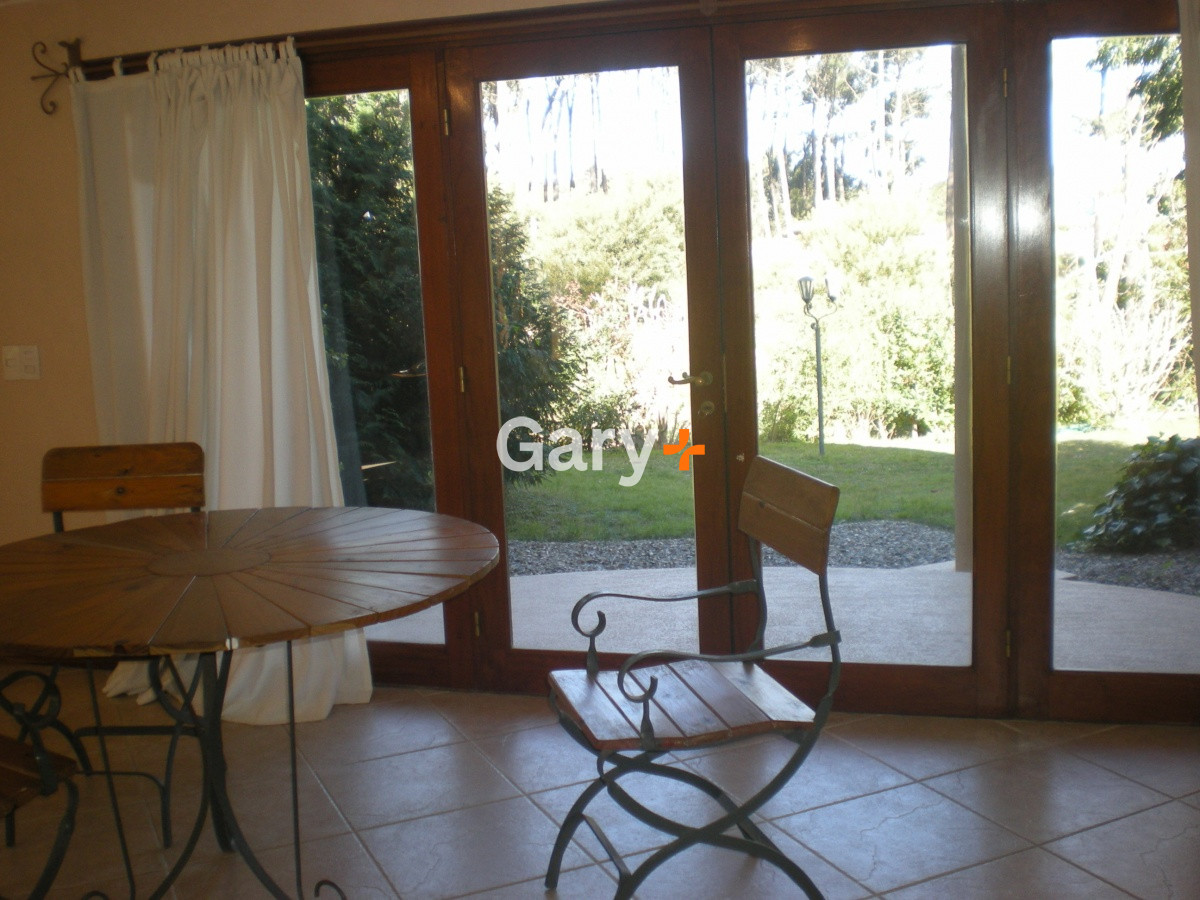 Casa ID.5204 - Casa en venta Lugano Marly 4 dormitorios