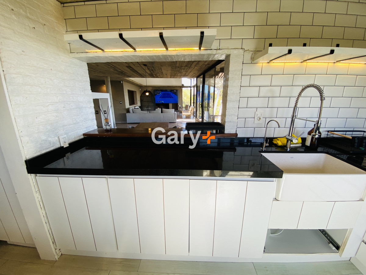 Casa ID.28440 - Espectacular casa de 5 dormitorios en Punta Ballena.