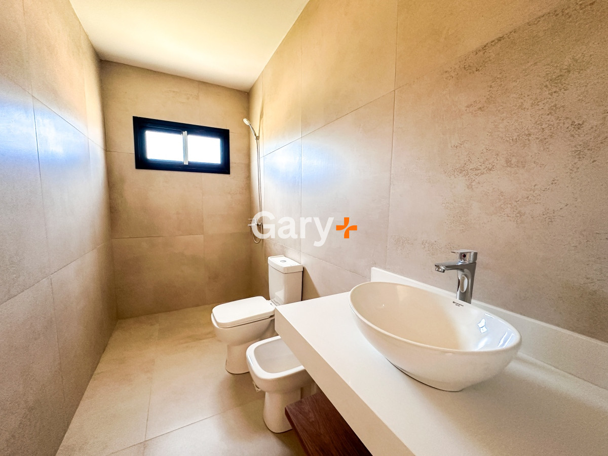 Casa ID.28286 - Casa en venta 3 dormitorios, Barrio Privado, Barrio Cerrado, La Barra, Punta del Este