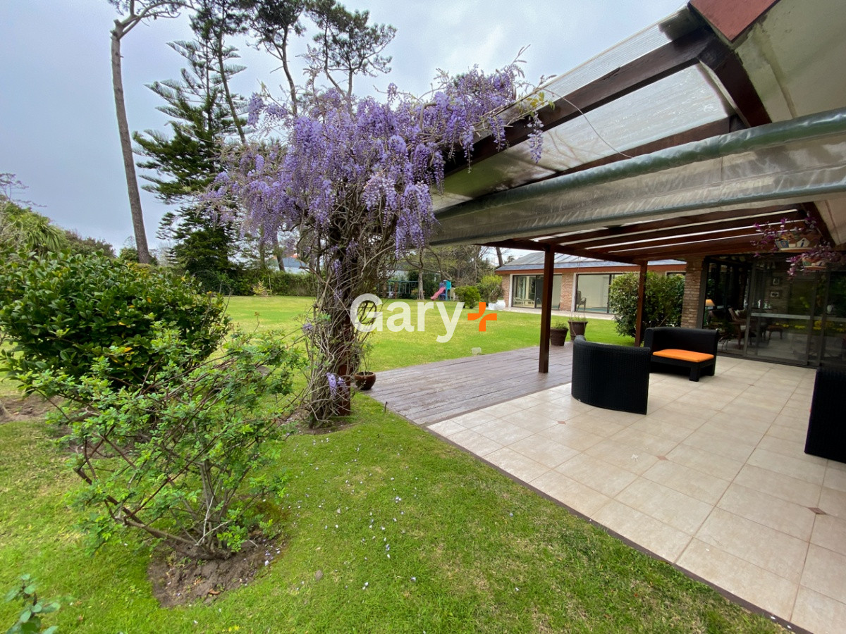 Casa ID.4446 - Casa en venta Playa Mansa punta del este