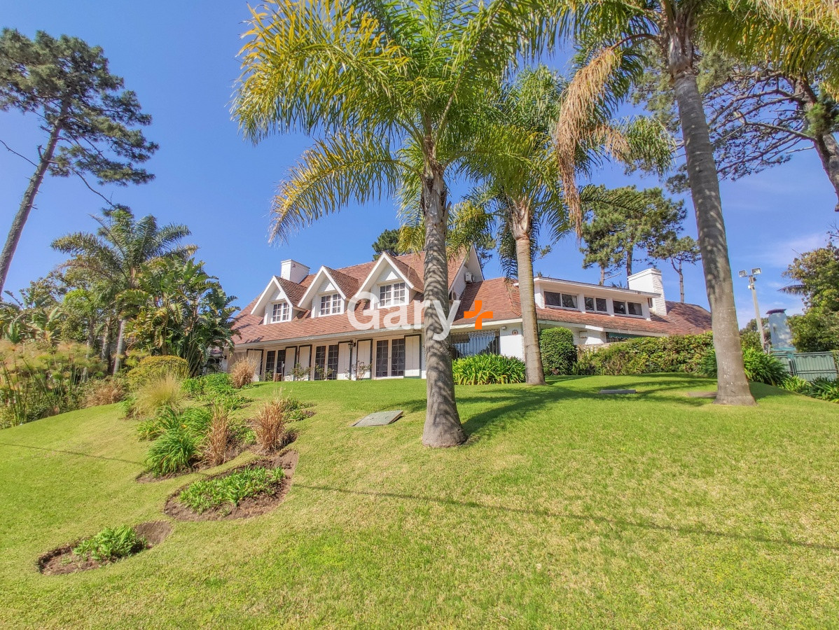 Casa ID.3793 - Casa en venta el Playa Mansa, Punta del Este 