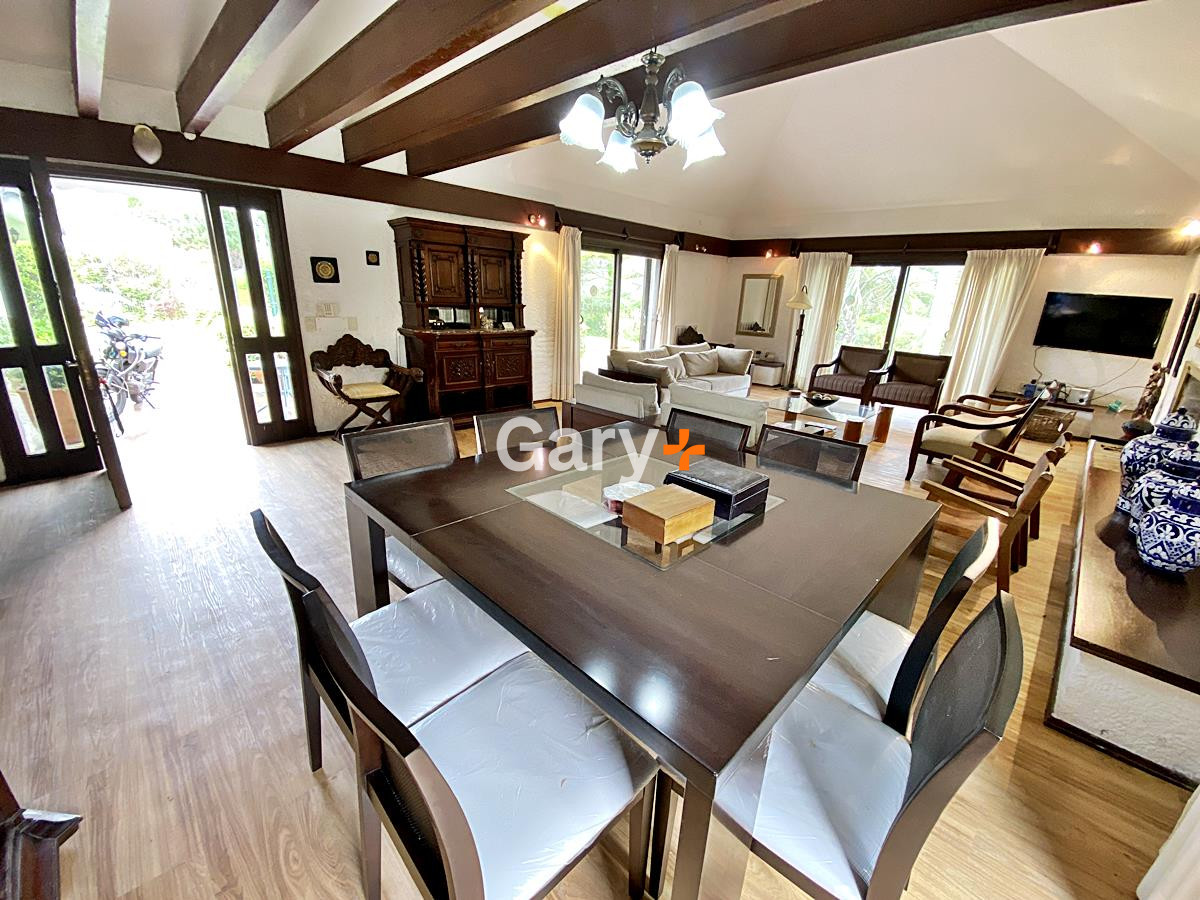 Casa ID.4276 - Magnífica casa en venta en Playa Mansa!!