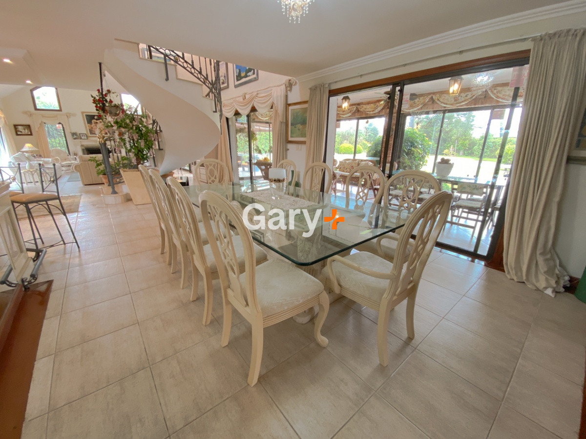 Casa ID.4446 - Casa en venta Playa Mansa punta del este