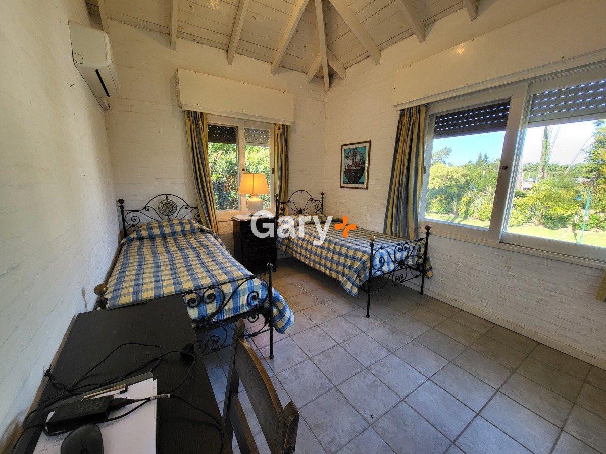 Casa ID.26776 - Casa en venta en Punta del Este, barrio privado, barrio cerrado La Arbolada