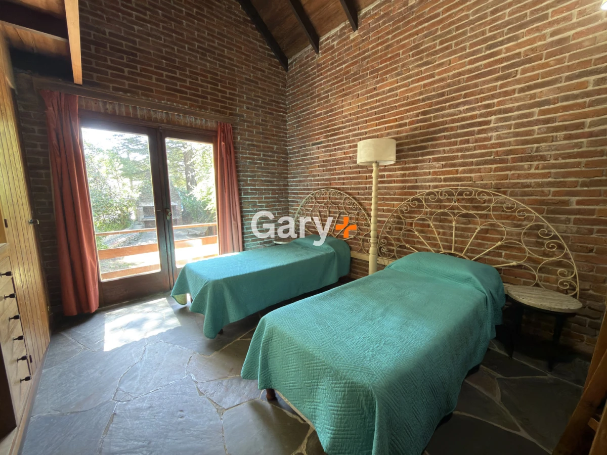 Casa ID.29185 - Casa en venta de 3 dormitorios en exclusivo barrio golf de Punta del Este