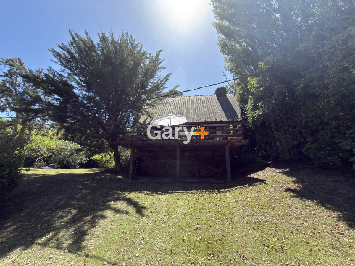 Casa ID.29185 - Casa en venta de 3 dormitorios en exclusivo barrio golf de Punta del Este