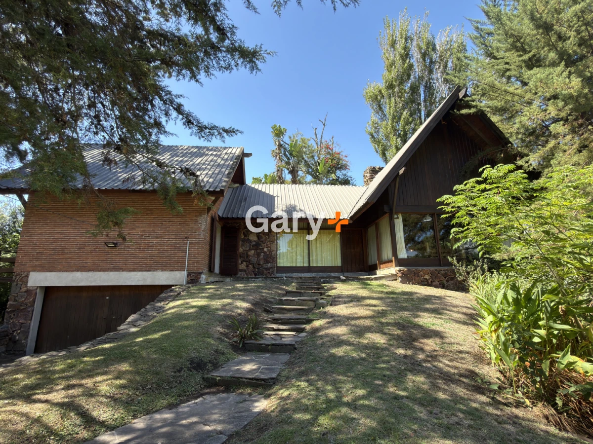 Casa ID.29185 - Casa en venta de 3 dormitorios en exclusivo barrio golf de Punta del Este