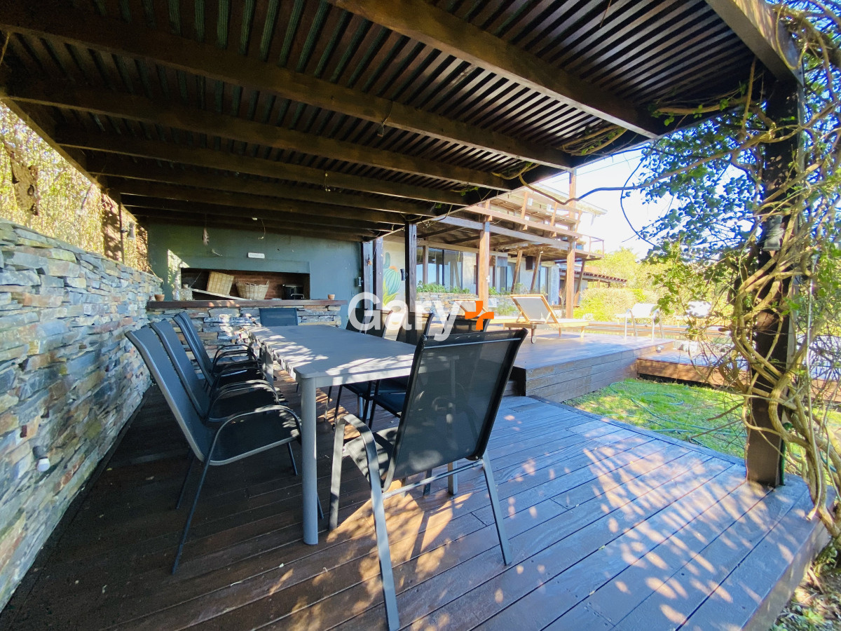 Casa ID.28440 - Espectacular casa de 5 dormitorios en Punta Ballena.