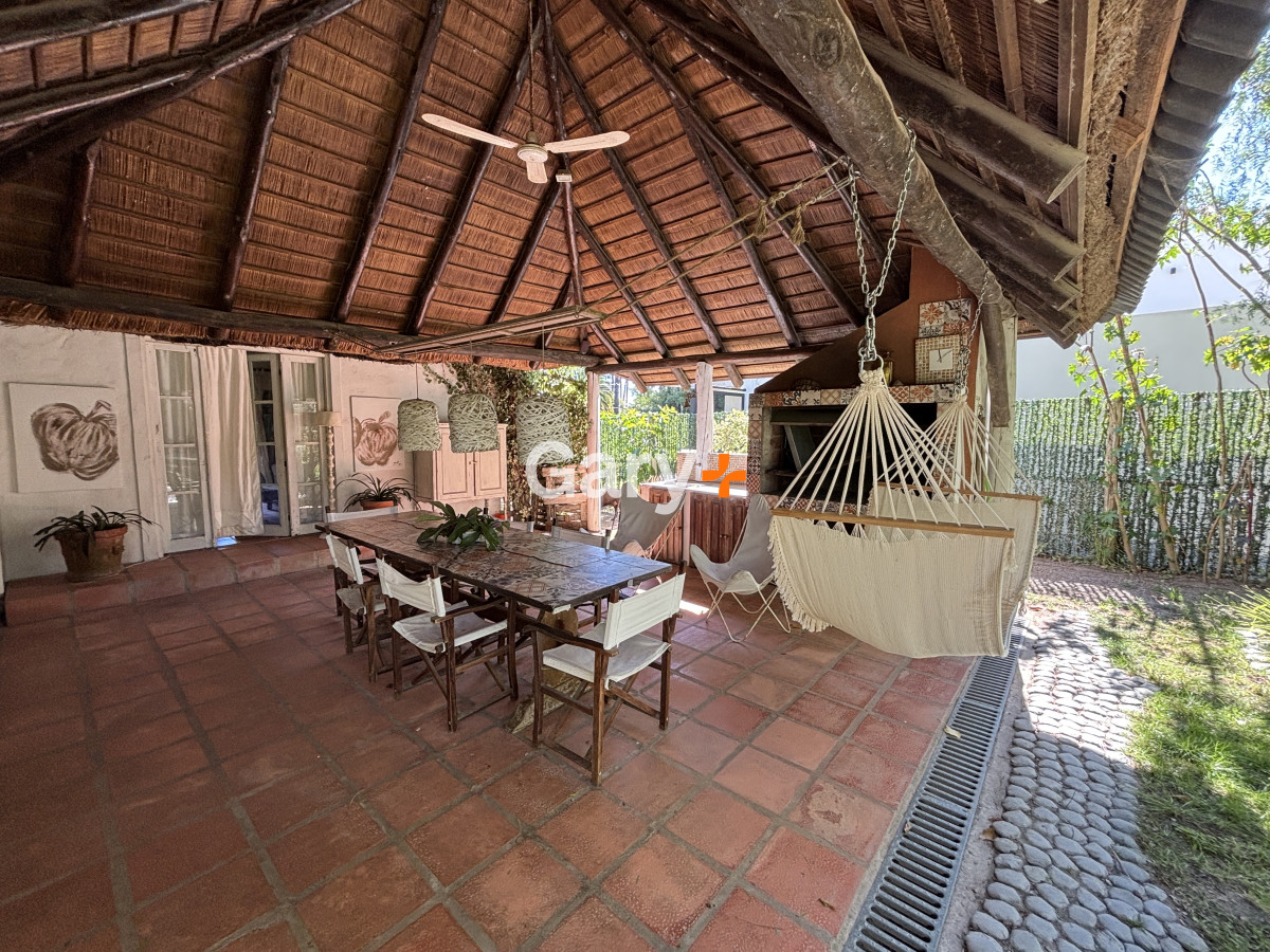 Casa ID.28903 - Casa en  venta Pinares punta del este 