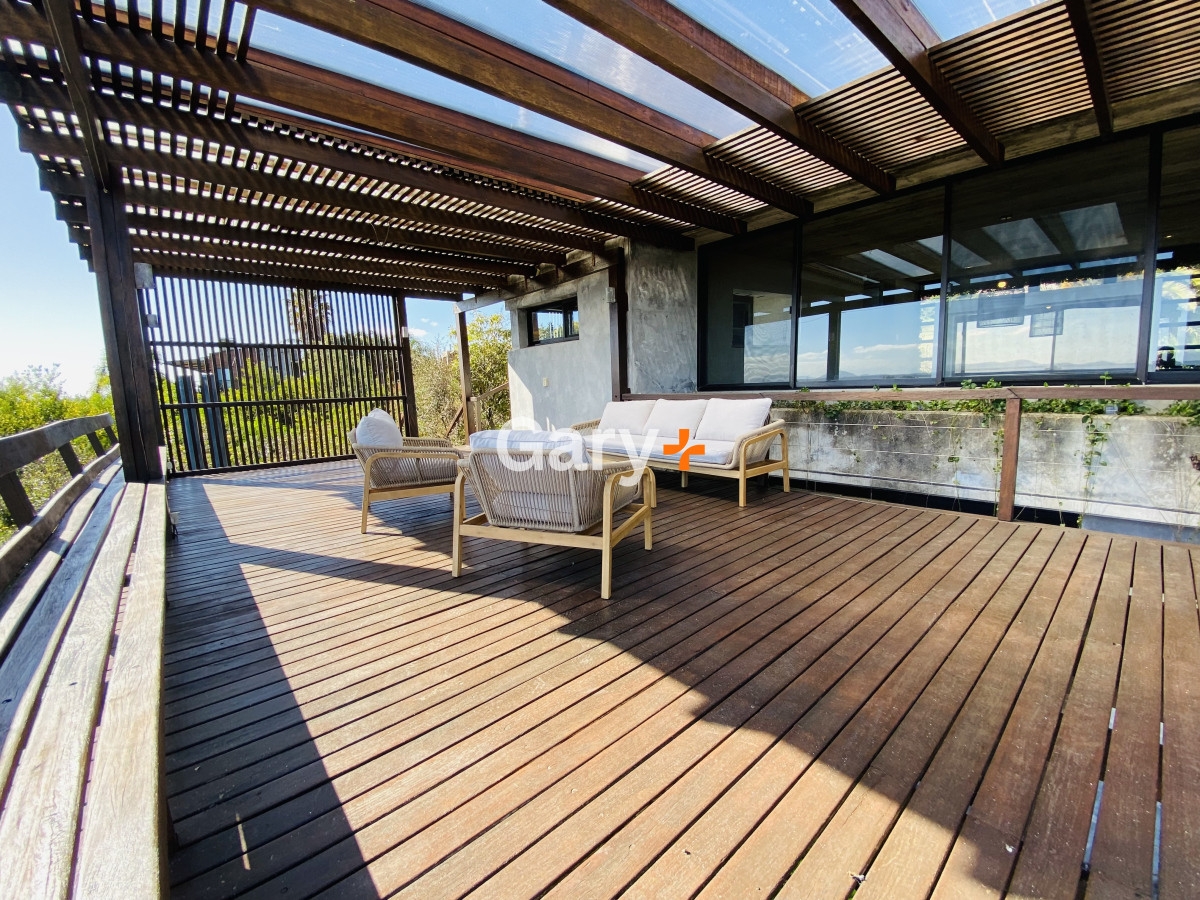 Casa ID.28440 - Espectacular casa de 5 dormitorios en Punta Ballena.