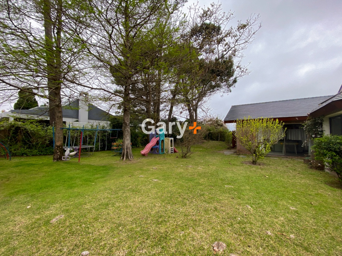 Casa ID.4446 - Casa en venta Playa Mansa punta del este