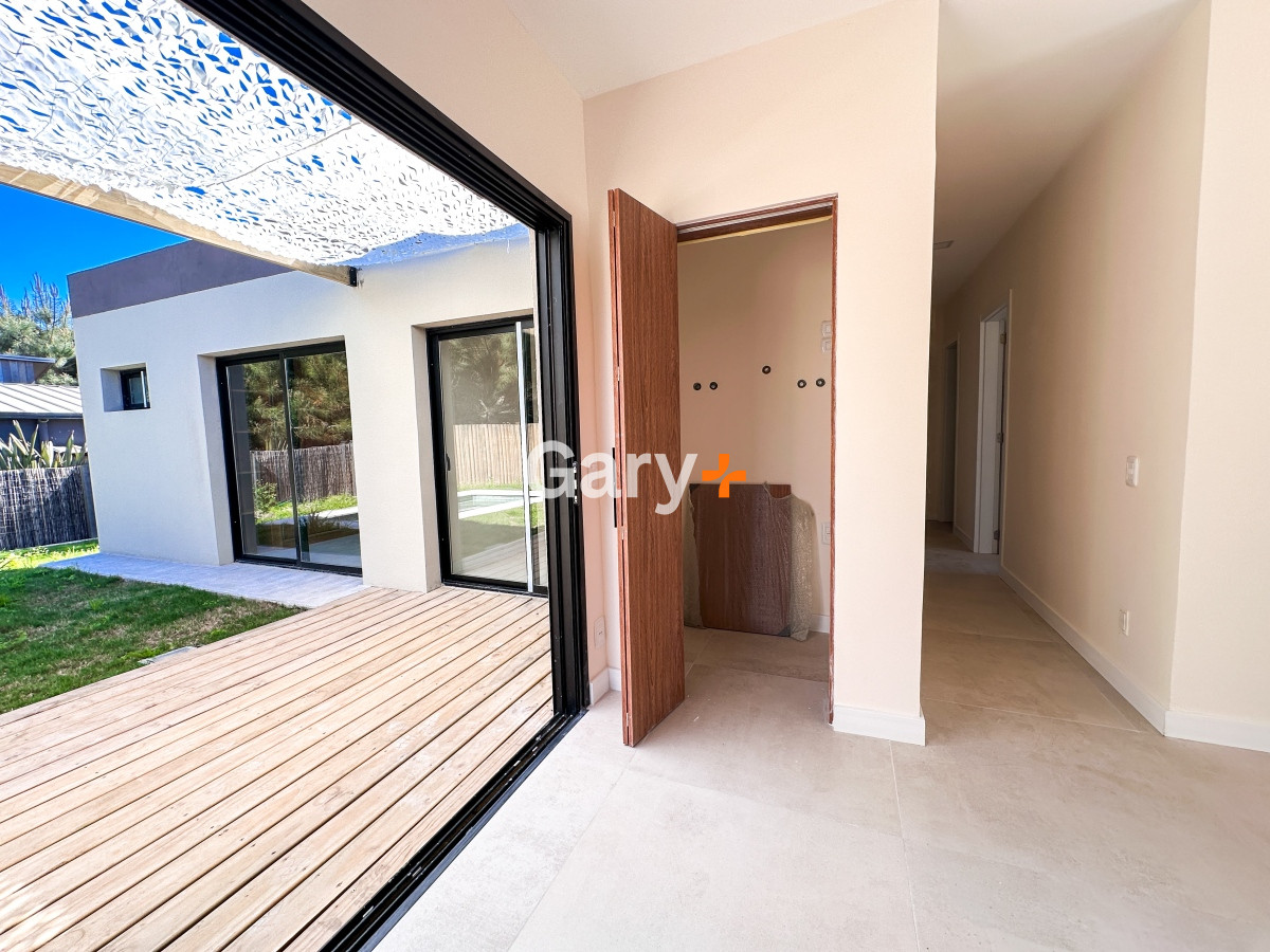 Casa ID.28286 - Casa en venta 3 dormitorios, Barrio Privado, Barrio Cerrado, La Barra, Punta del Este