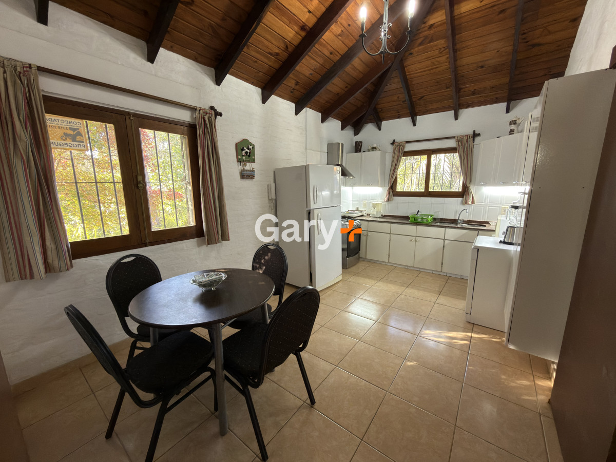 Casa ID.20241 - Casa en Punta del Este, Barrio Cantegril.