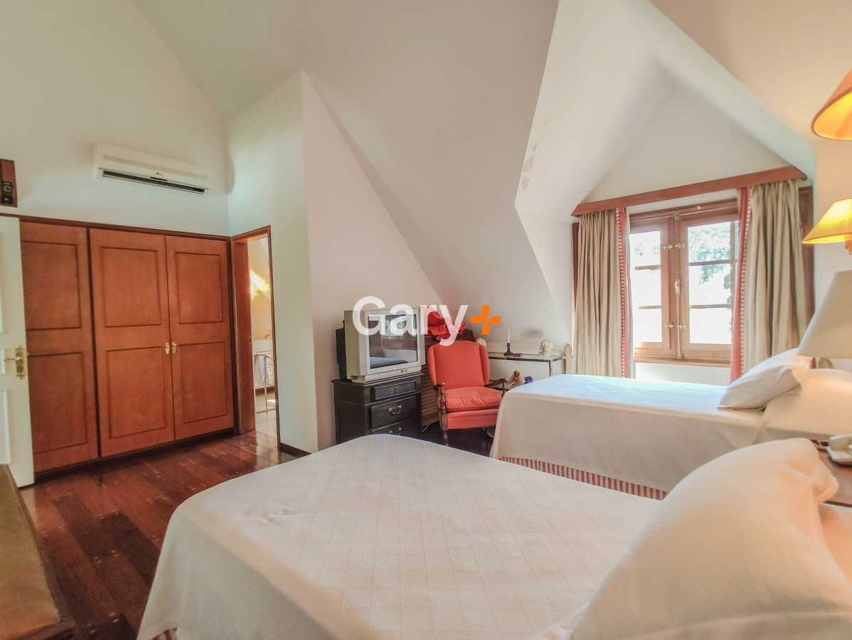 Casa ID.3793 - Casa en venta el Playa Mansa, Punta del Este 