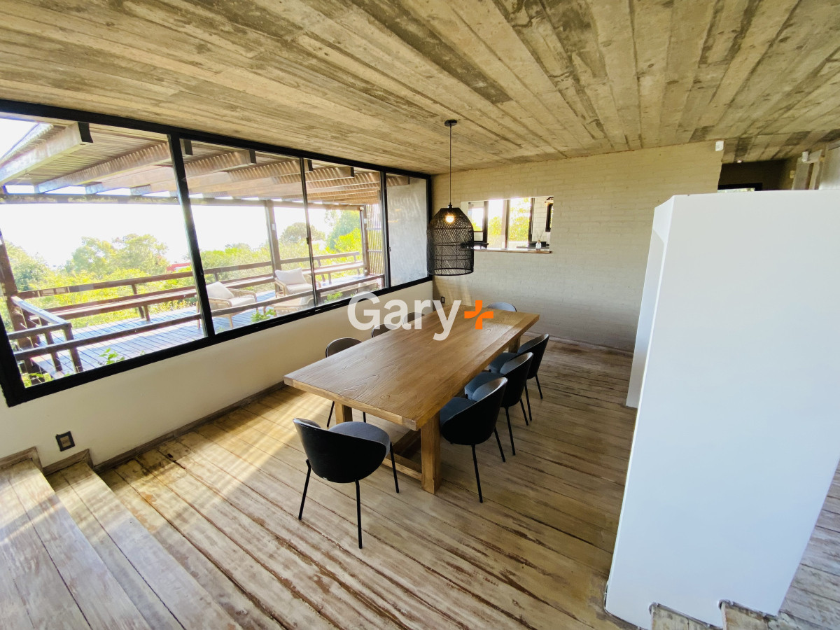 Casa ID.28440 - Espectacular casa de 5 dormitorios en Punta Ballena.