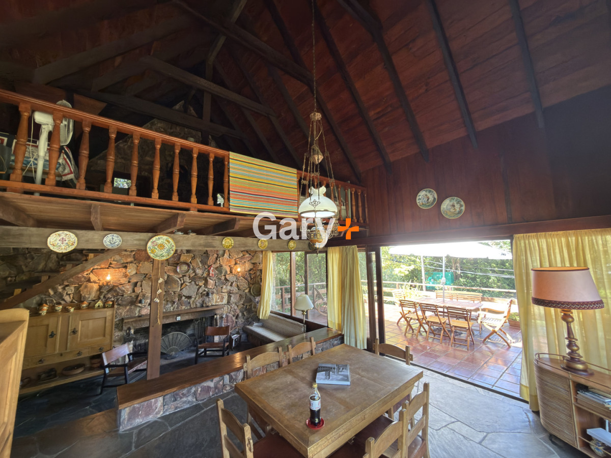 Casa ID.29185 - Casa en venta de 3 dormitorios en exclusivo barrio golf de Punta del Este