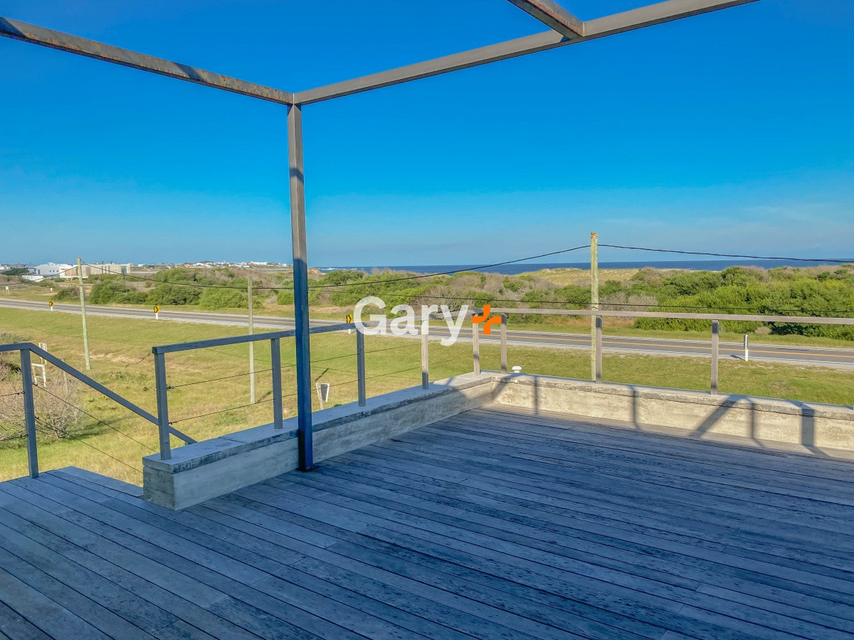 Casa ID.4191 - Casa en venta de 3 dormitorios frente al mar en La Juanita, Jose Ignacio 