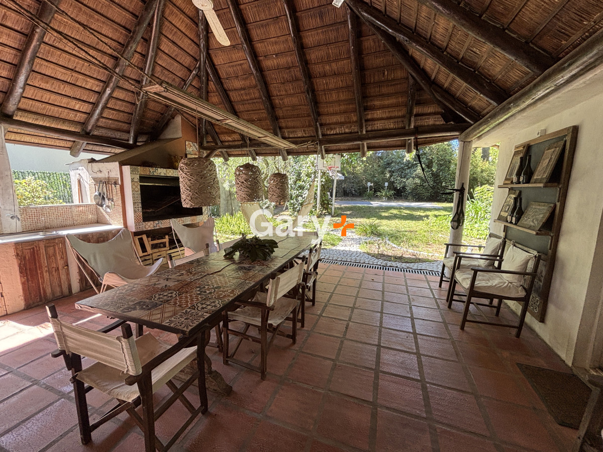 Casa ID.28903 - Casa en  venta Pinares punta del este 